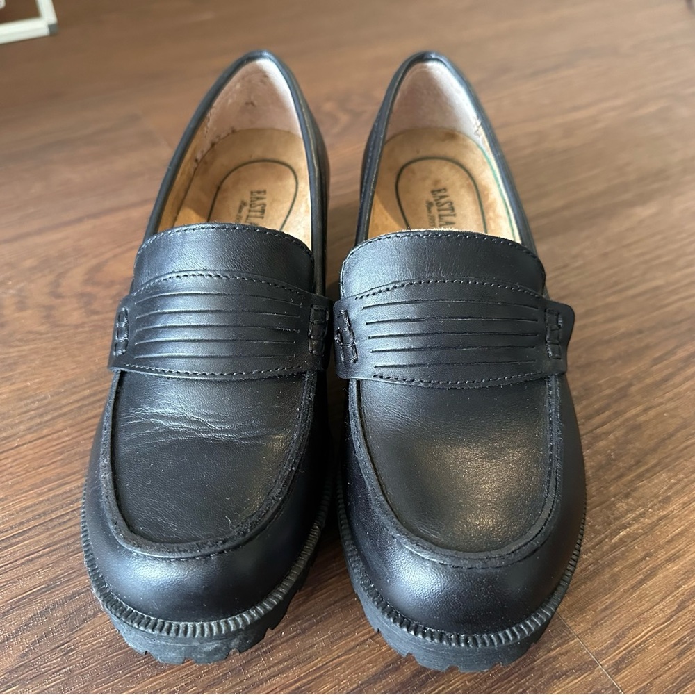 Eastland Newbury Heeled Loafers Size 8 - Picture 5 of 8